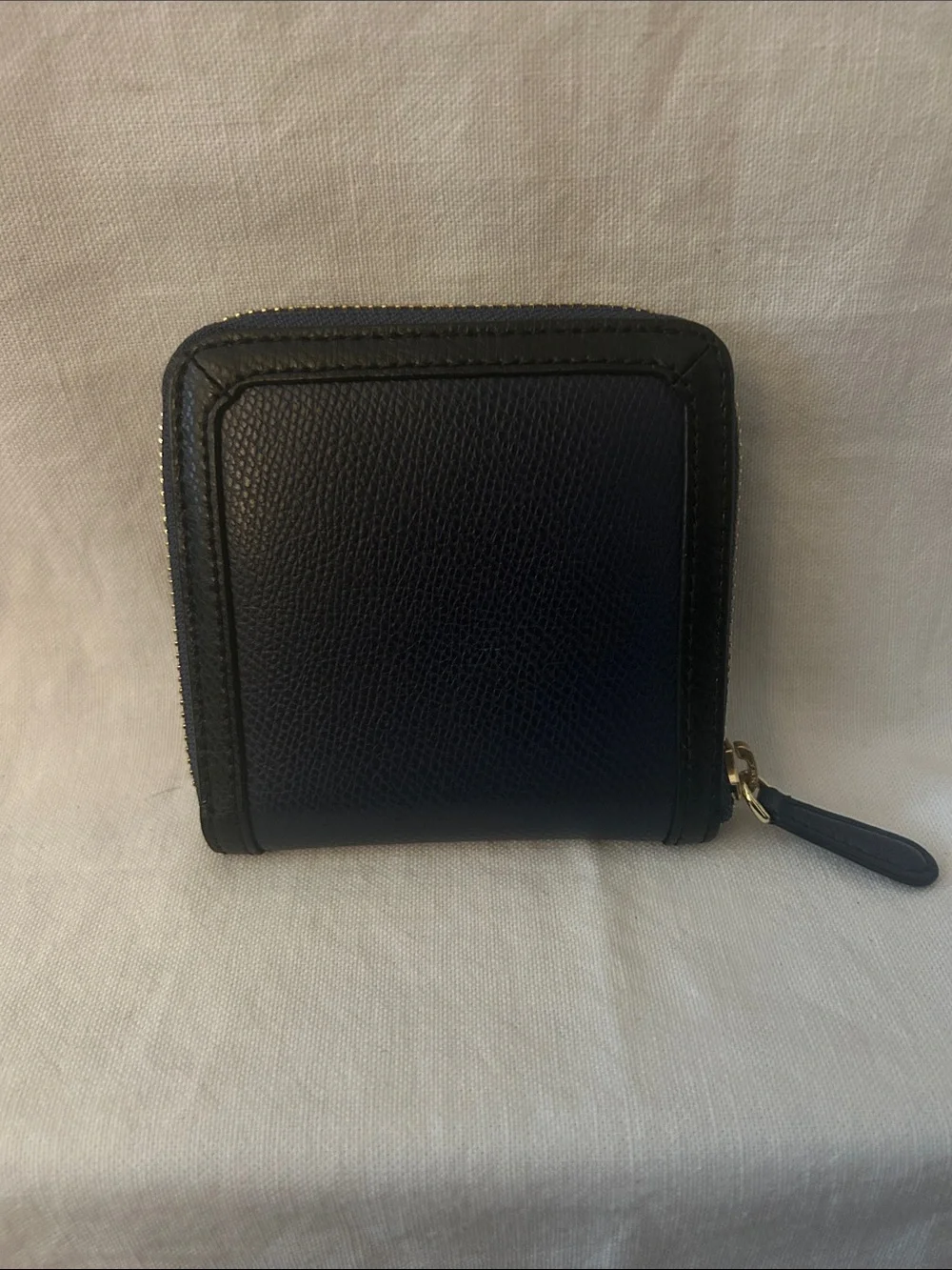Vera Bradley Small Dark Blur Zip Wallet with Gold Logo - Picture 2 of 5